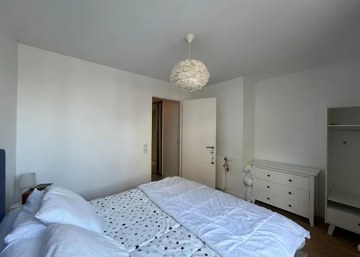 Centre : T2 Avec Parking, Loggia Et Proche - Fr-1-319-566 アルカション